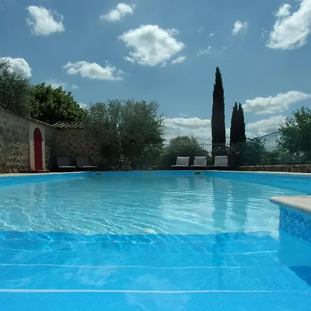Holiday home De Charme La Feniere 100m2, 3 Chambres, Clim, Piscine Chauffee *