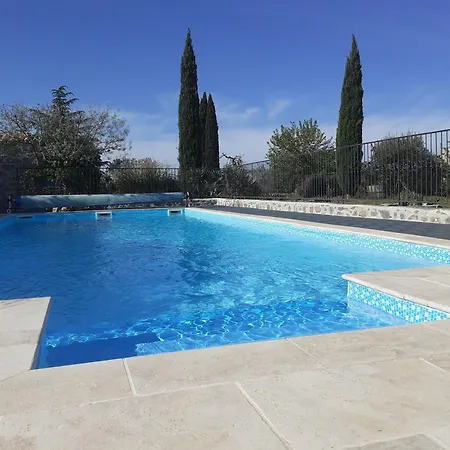 Holiday home De Charme La Feniere 100m2, 3 Chambres, Clim, Piscine Chauffee Joyeuse